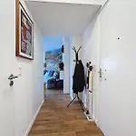 Classy With Terrace Apartment Saint-Ouen (Seine-Saint-Denis)
