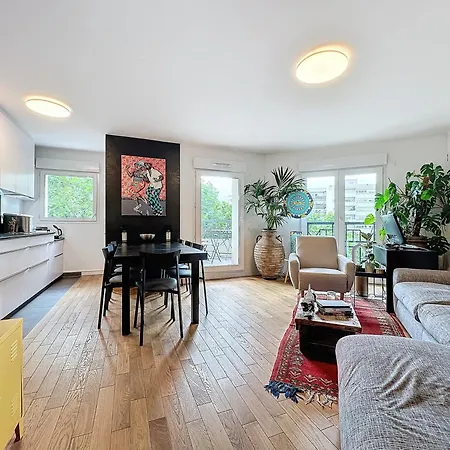 Classy T3 With Terrace