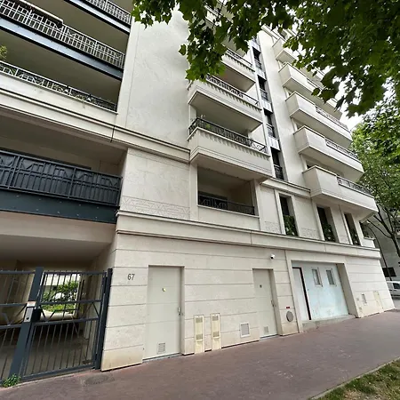 Classy T3 With Terrace Apartment