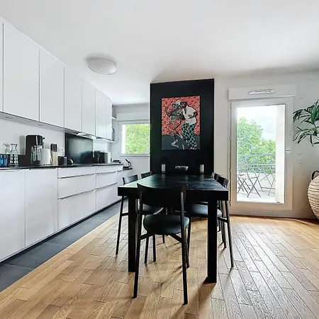 Apartment Classy With Terrace